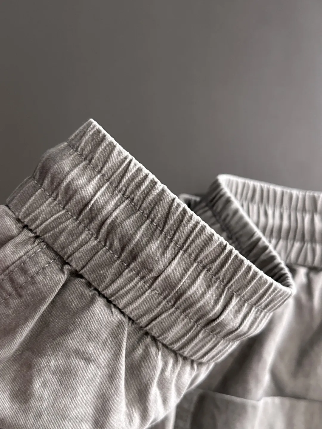 Next day shipment P160 Premium Burberry 2026 Spring/Summer New Arrival elastic band casual shorts, counter-customized fabrics Breathable, high comfort, impeccable details, brand element design concept, reflecting high quality. It feels delicate and soft! It presents a casual cut and the upper body shape is great! Sizes:S-3XL